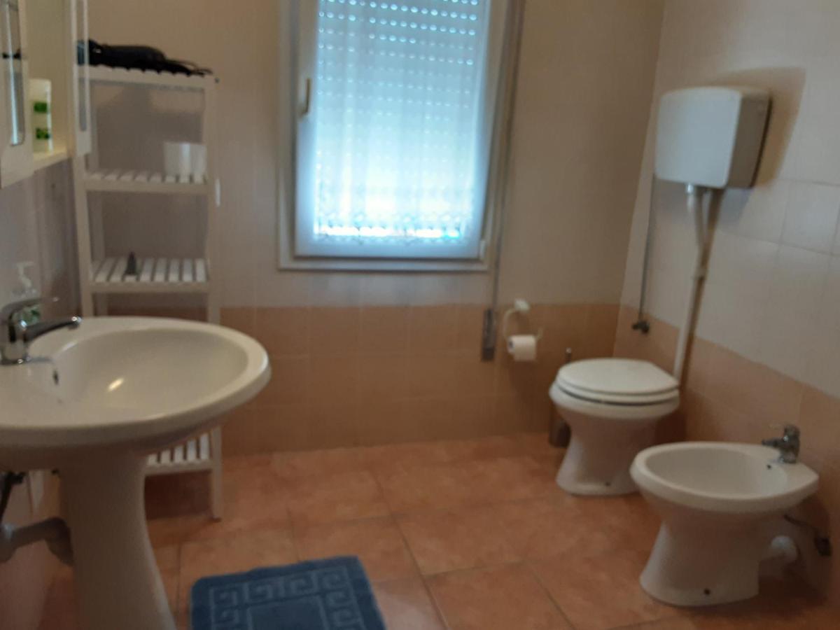 Locazione Menini - Camere Zona Stazione Padua Buitenkant foto